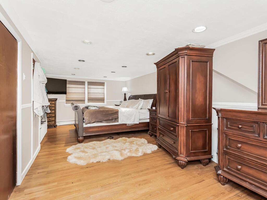 Single Family Melville  Suffolk County, NY 11746, MLS-846600-9