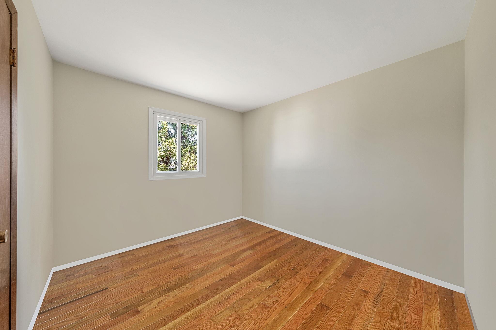 Single Family Idle Hour  Suffolk County, NY 11769, MLS-846608-17