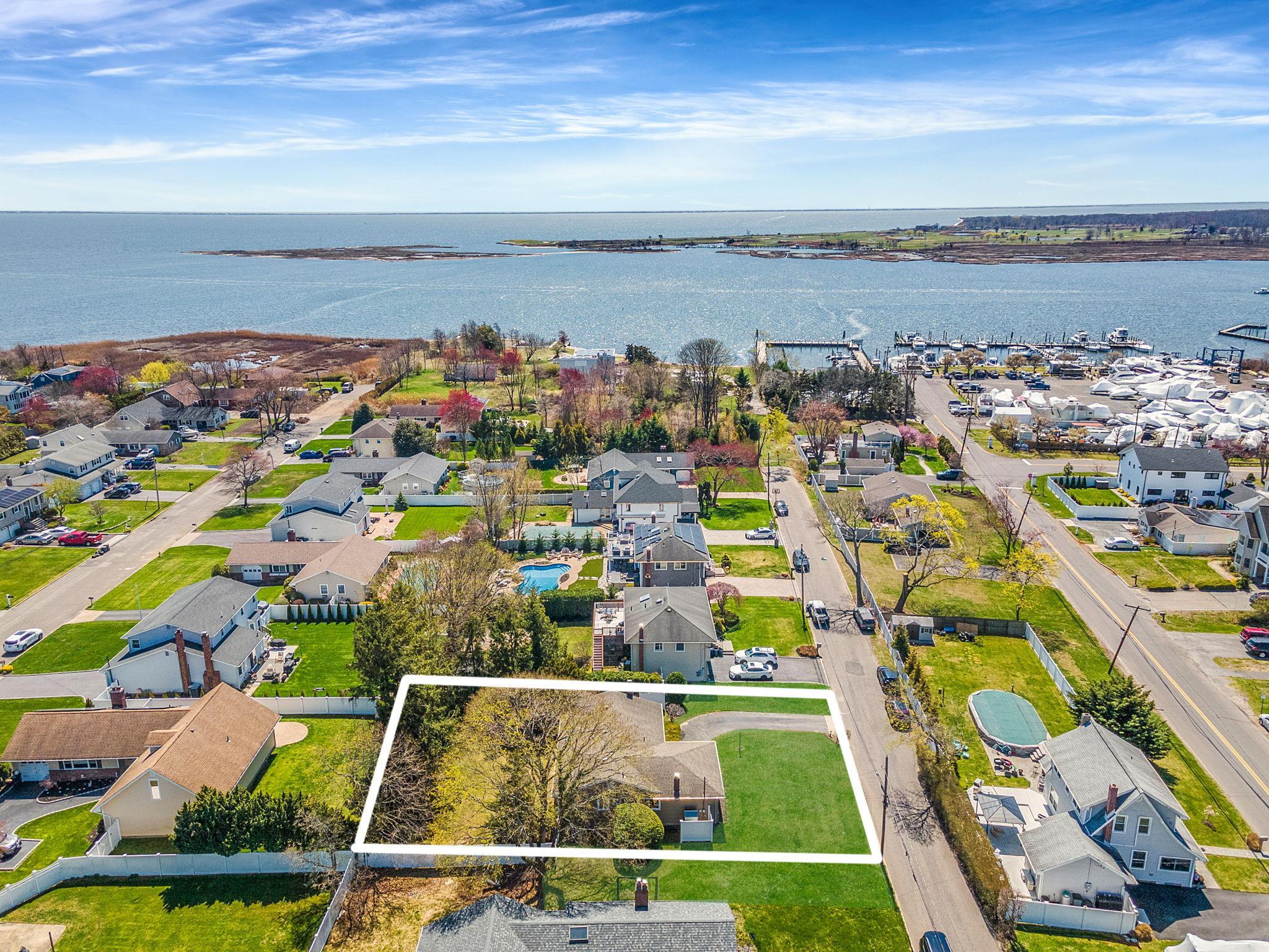 Single Family Idle Hour  Suffolk County, NY 11769, MLS-846608-23