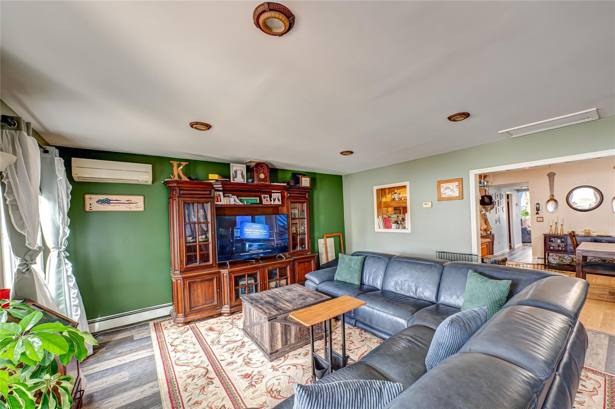 Single Family Surf  Suffolk County, NY 11757, MLS-846618-11