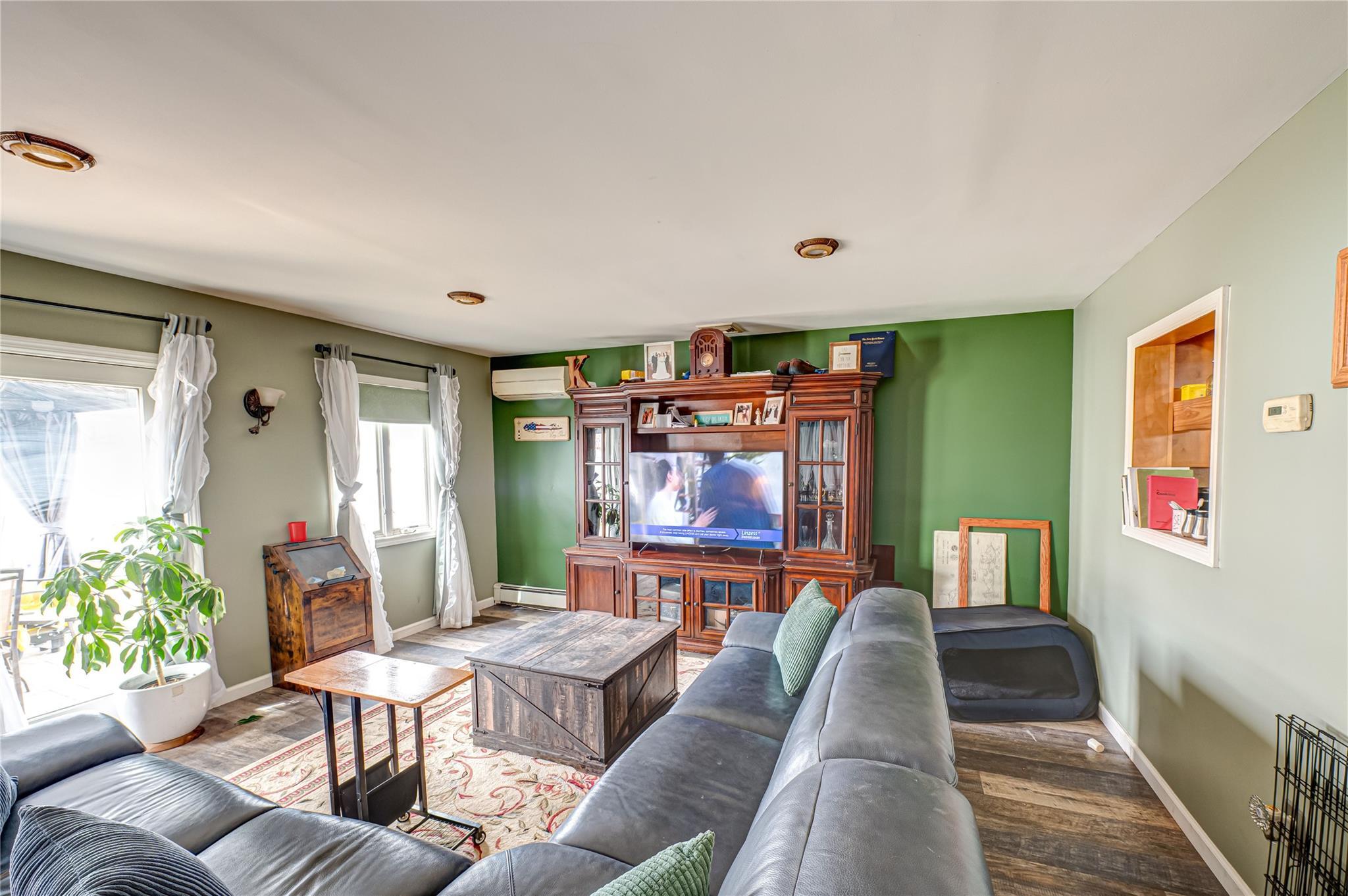 Single Family Surf  Suffolk County, NY 11757, MLS-846618-12