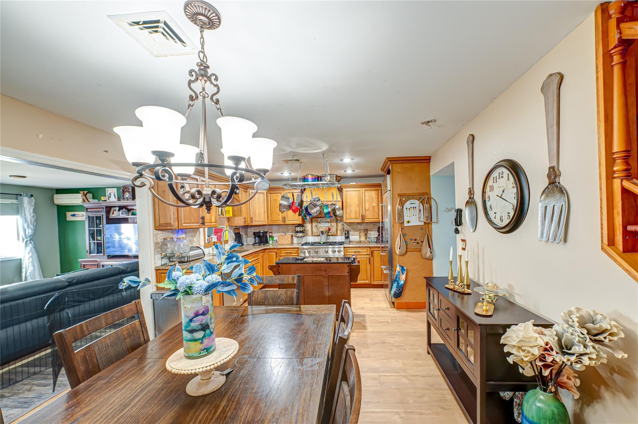 Single Family Surf  Suffolk County, NY 11757, MLS-846618-9