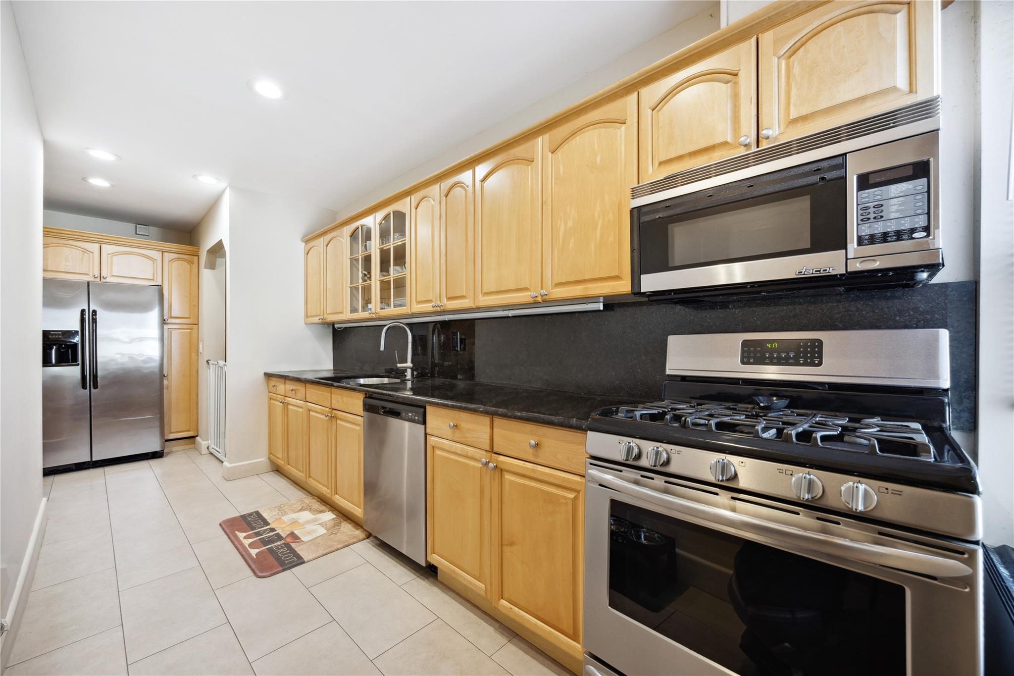 Single Family 146  Queens, NY 11357, MLS-846632-16