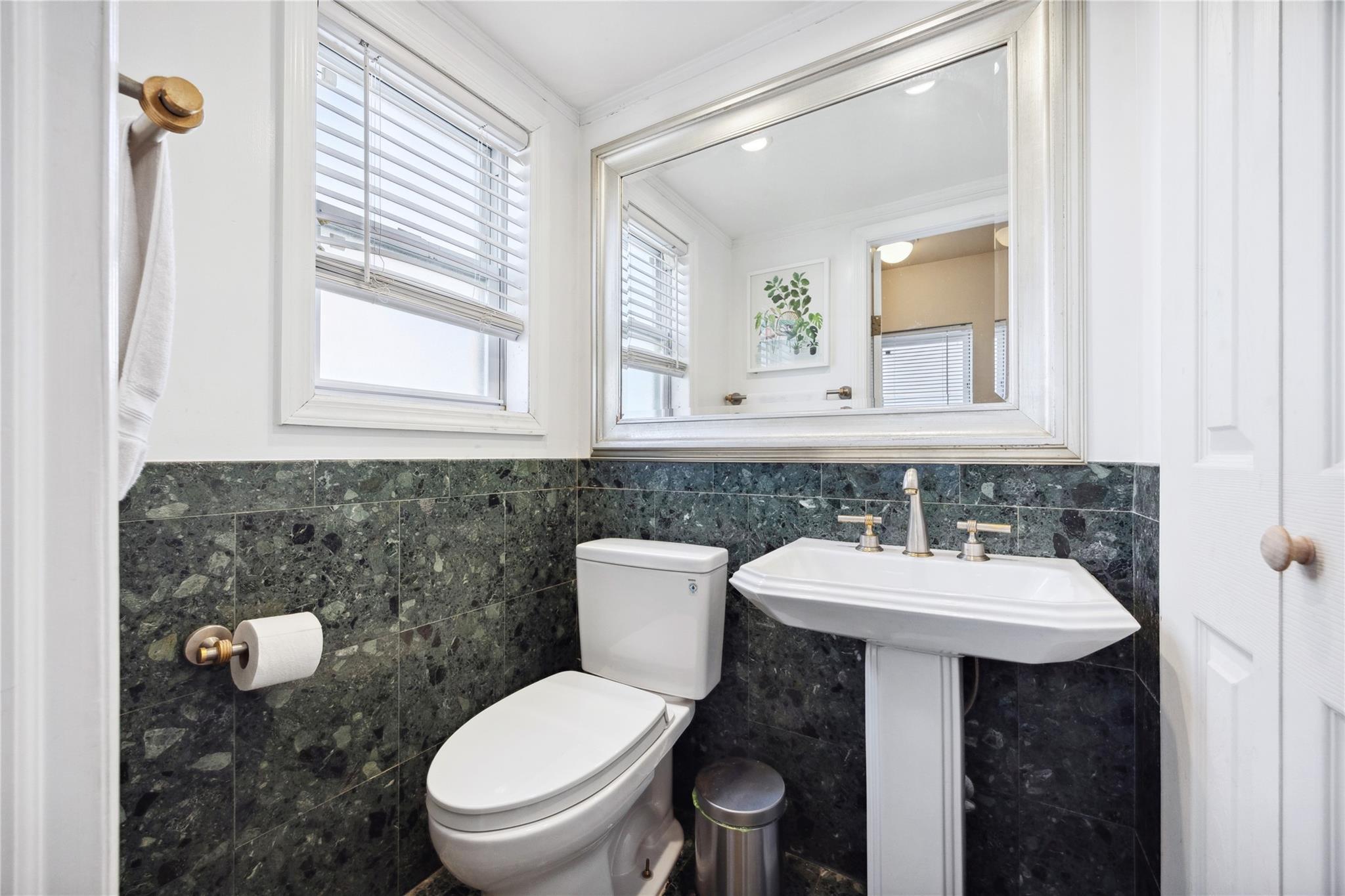 Single Family 146  Queens, NY 11357, MLS-846632-22