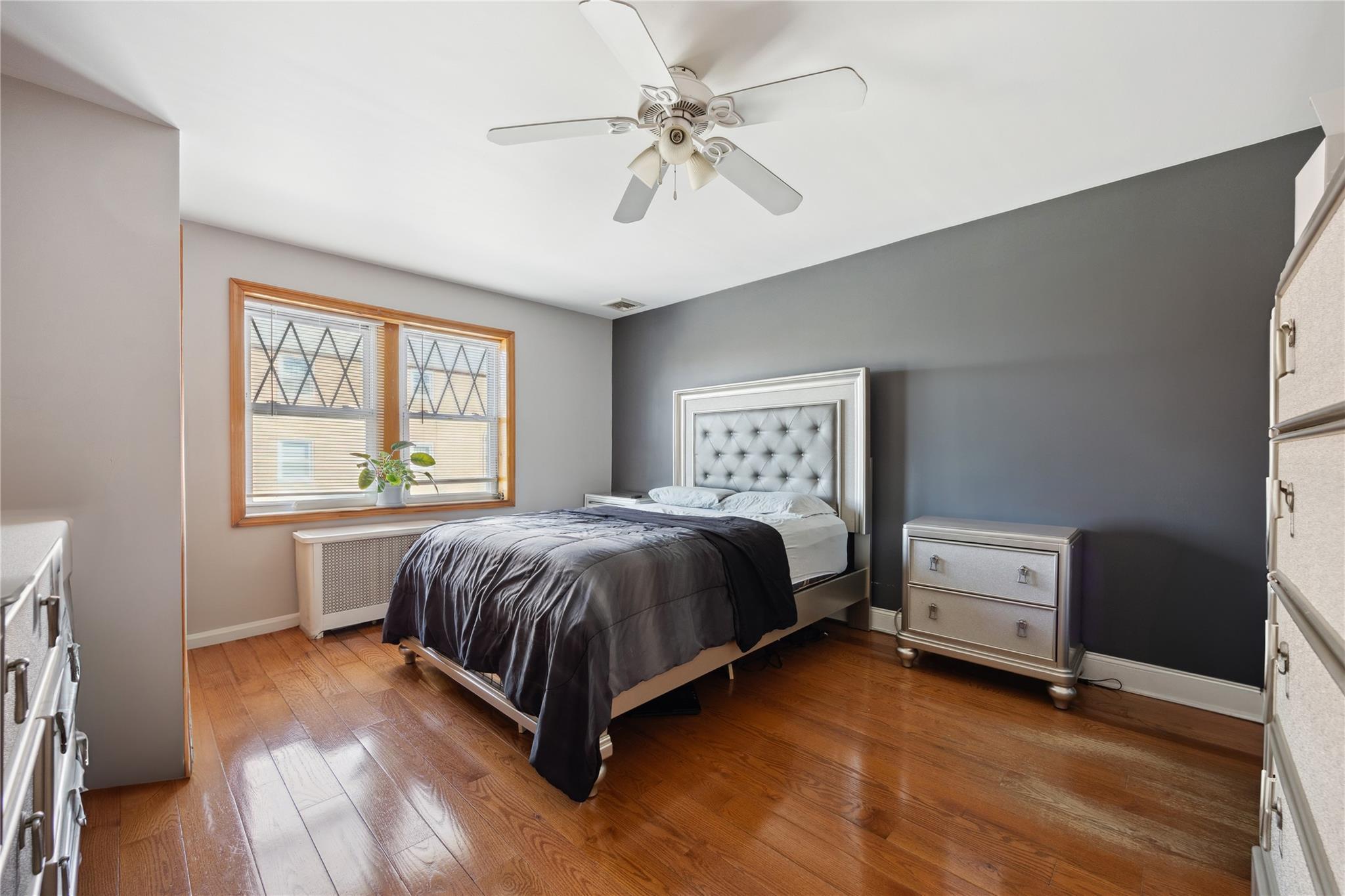 Single Family 146  Queens, NY 11357, MLS-846632-8