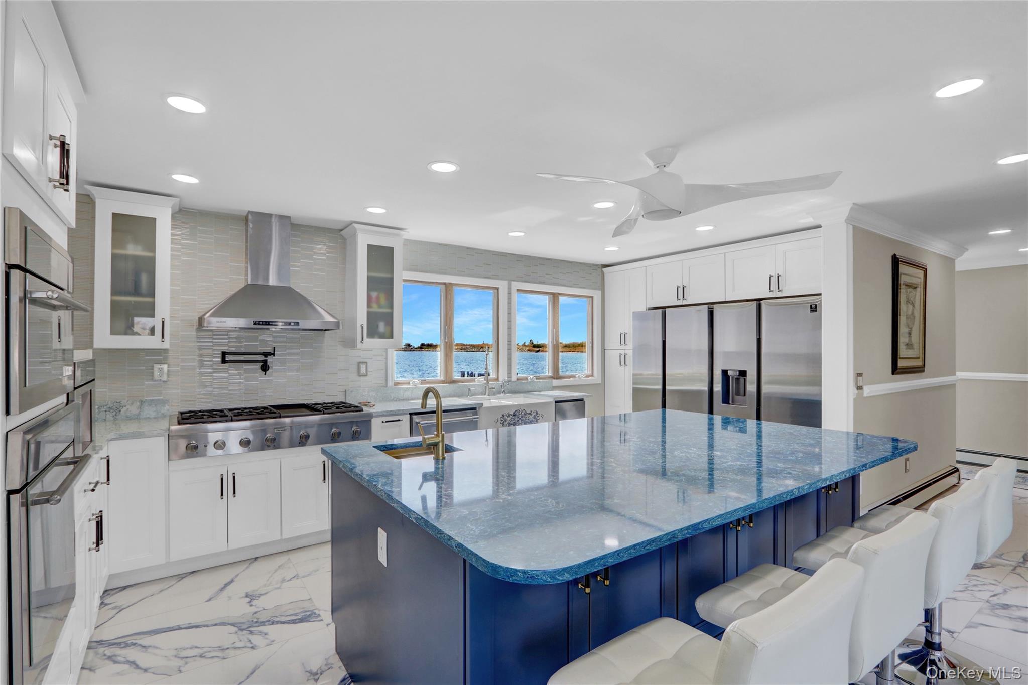 Single Family East Suffolk County, NY 11726, MLS-846641-10