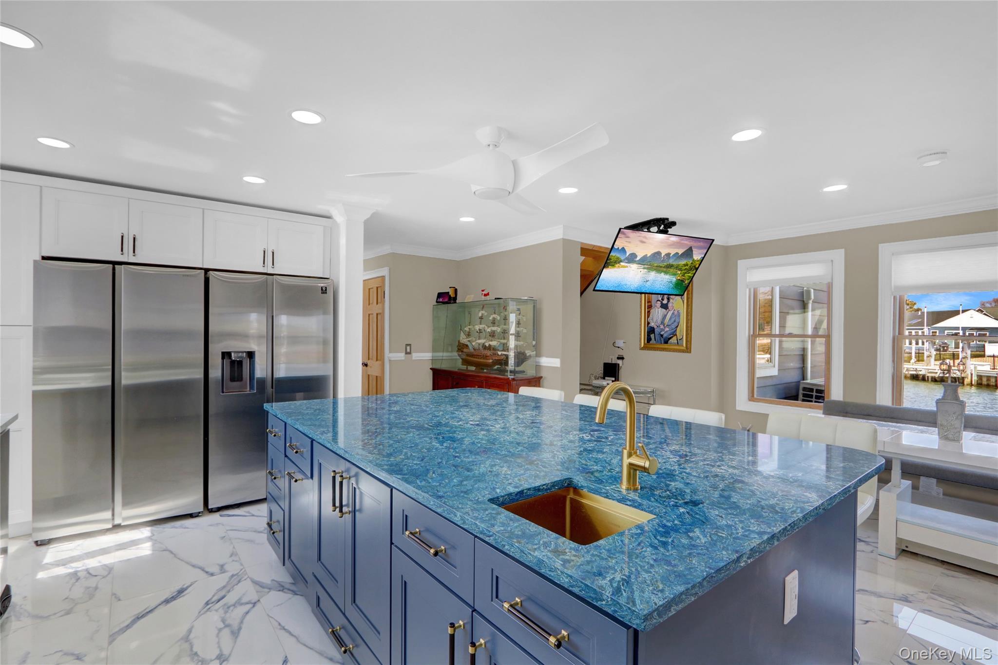 Single Family East Suffolk County, NY 11726, MLS-846641-11