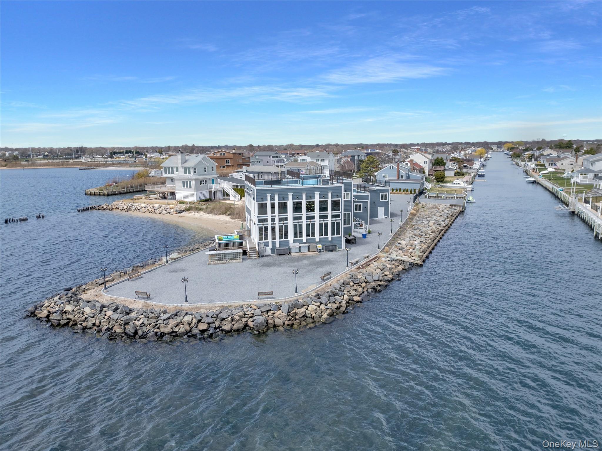 Single Family East Suffolk County, NY 11726, MLS-846641-18