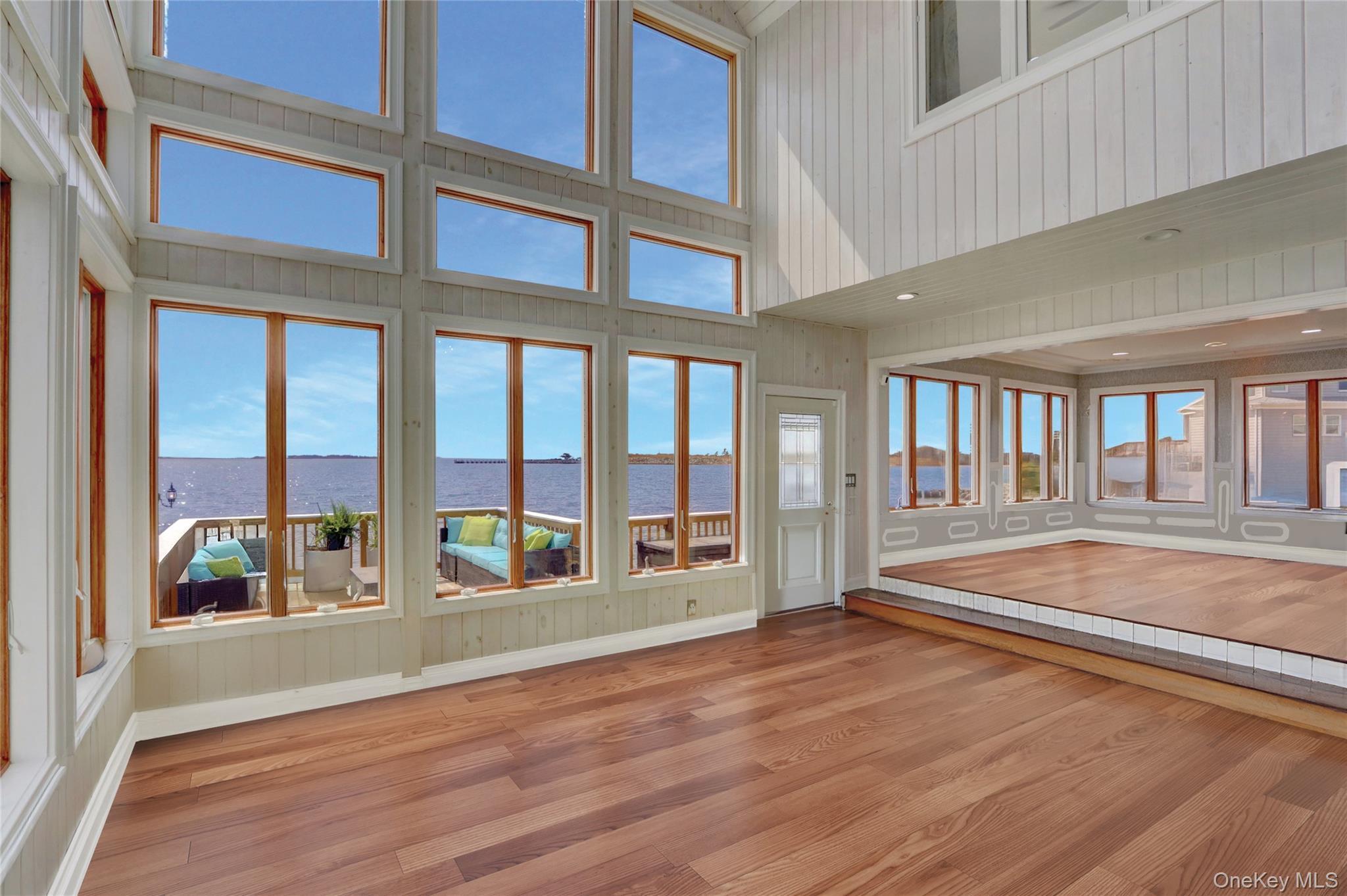 Single Family East Suffolk County, NY 11726, MLS-846641-2