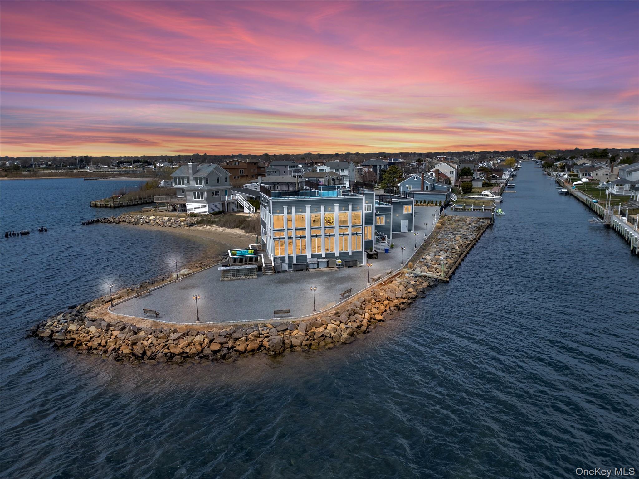 Single Family East Suffolk County, NY 11726, MLS-846641-44