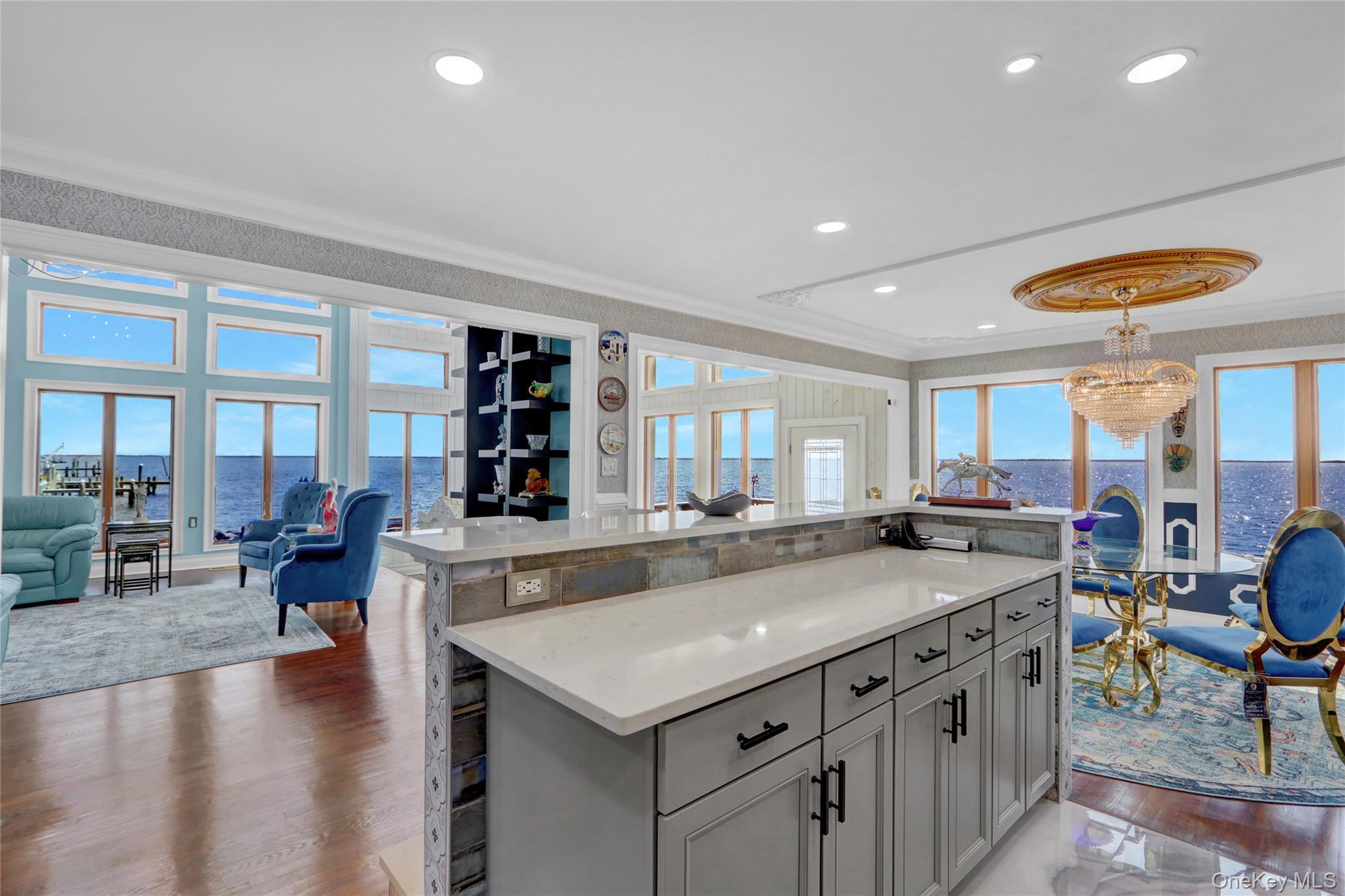 Single Family East Suffolk County, NY 11726, MLS-846641-7