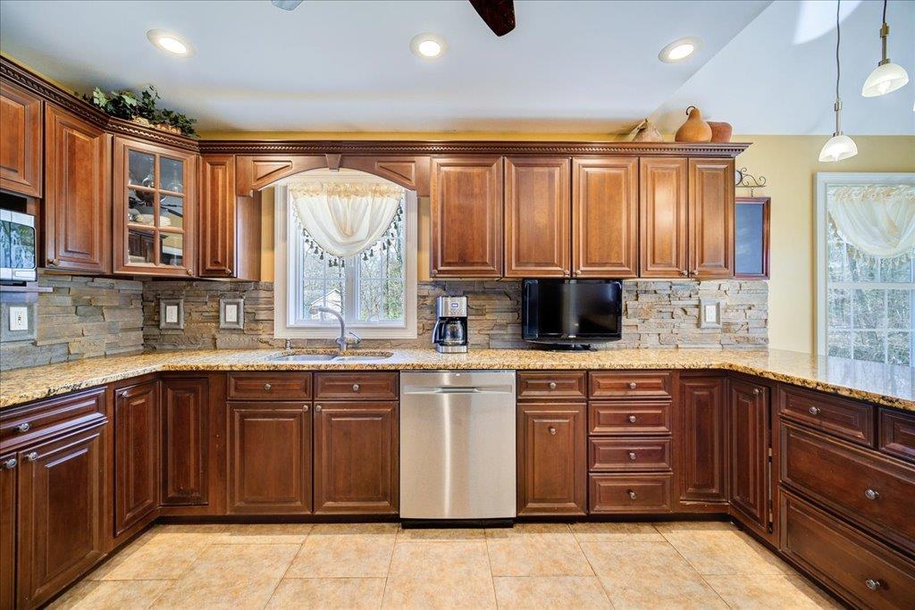 Single Family Highland  Ulster County, NY 12487, MLS-846658-11