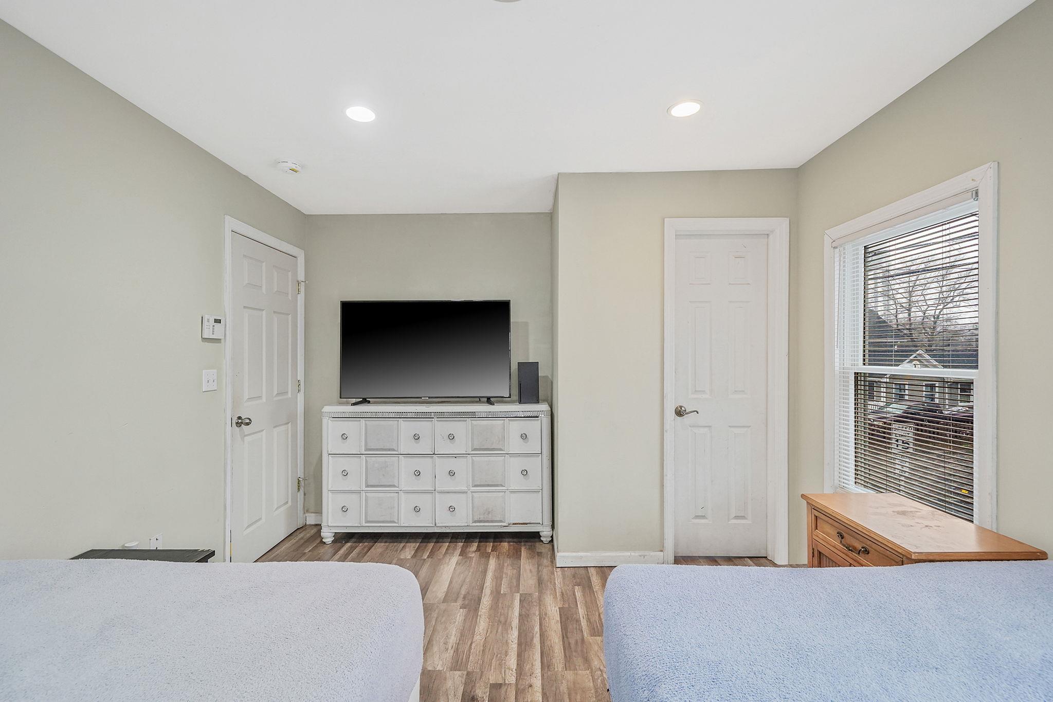 Single Family Fordham  Suffolk County, NY 11772, MLS-846677-26