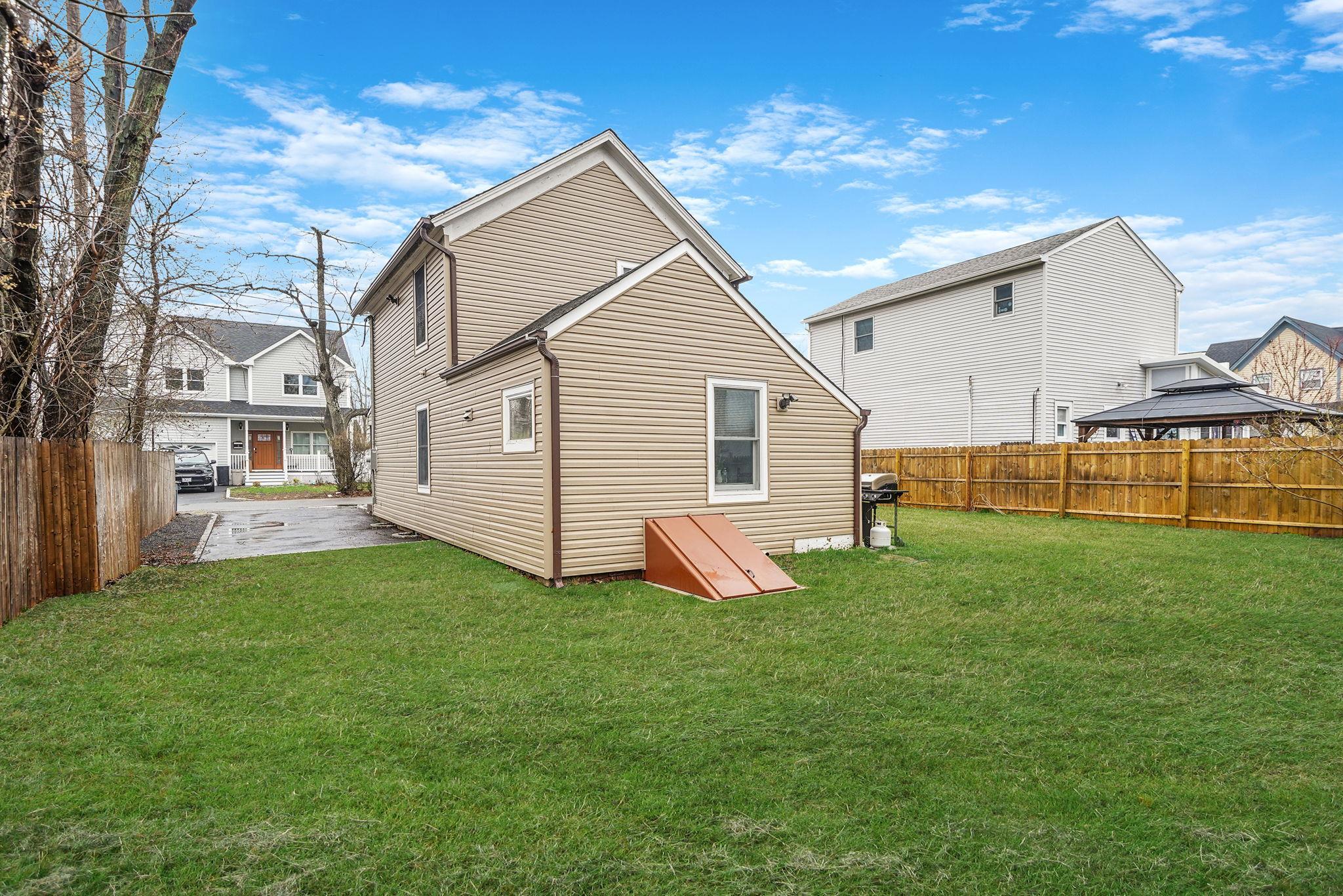 Single Family Fordham  Suffolk County, NY 11772, MLS-846677-7