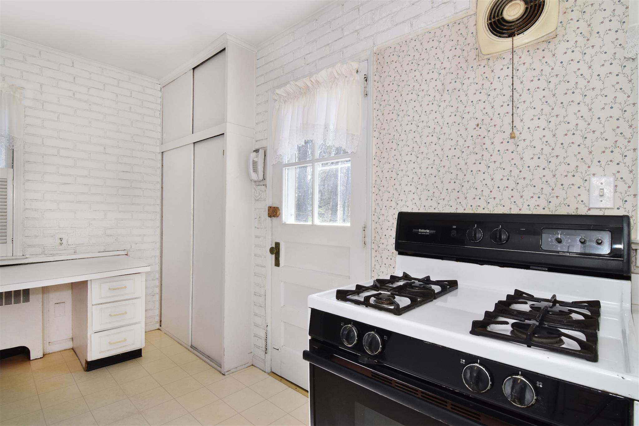 Single Family Amawalk Court  Westchester County, NY 10562, MLS-846681-14