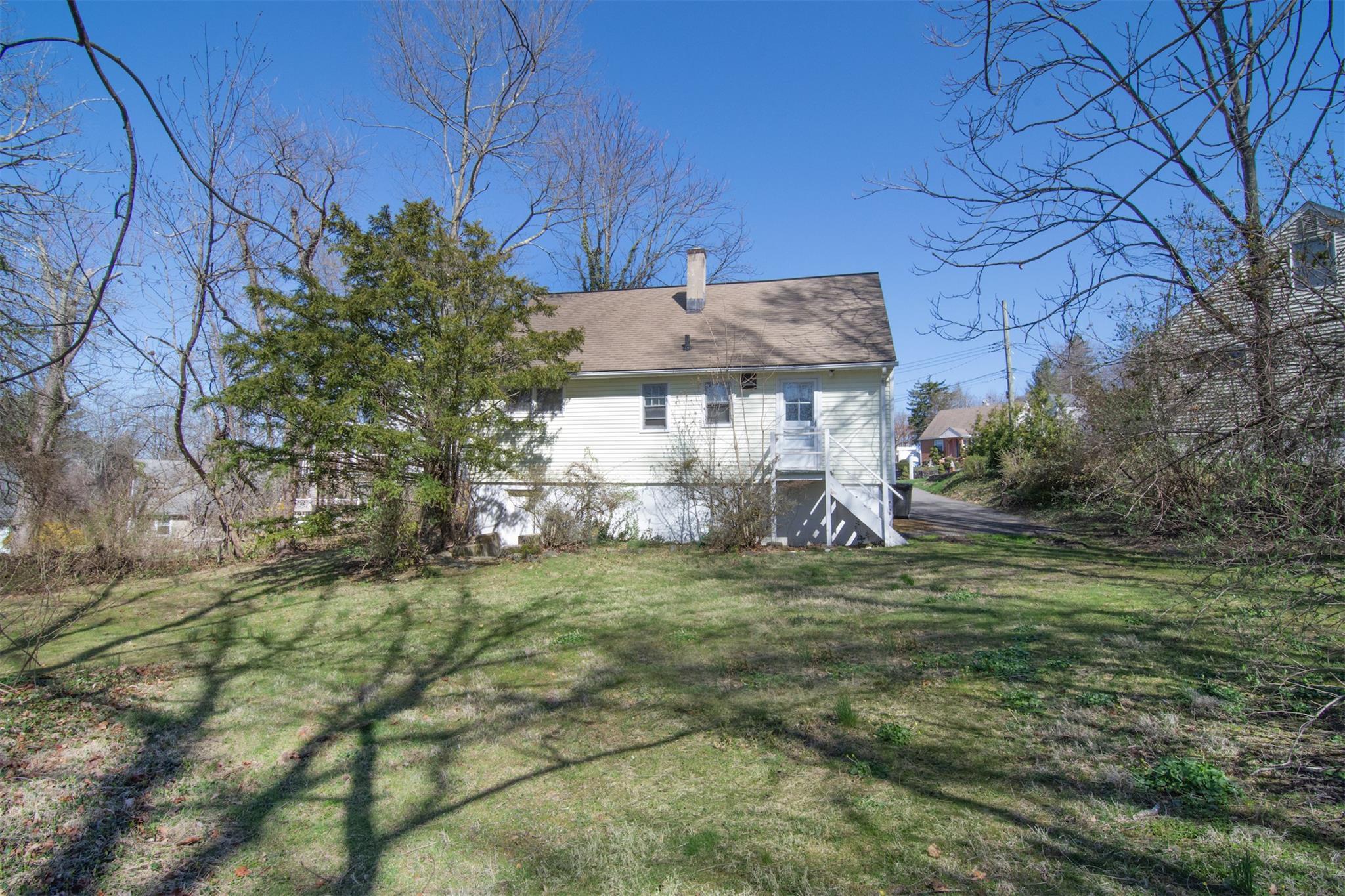Single Family Amawalk Court  Westchester County, NY 10562, MLS-846681-4