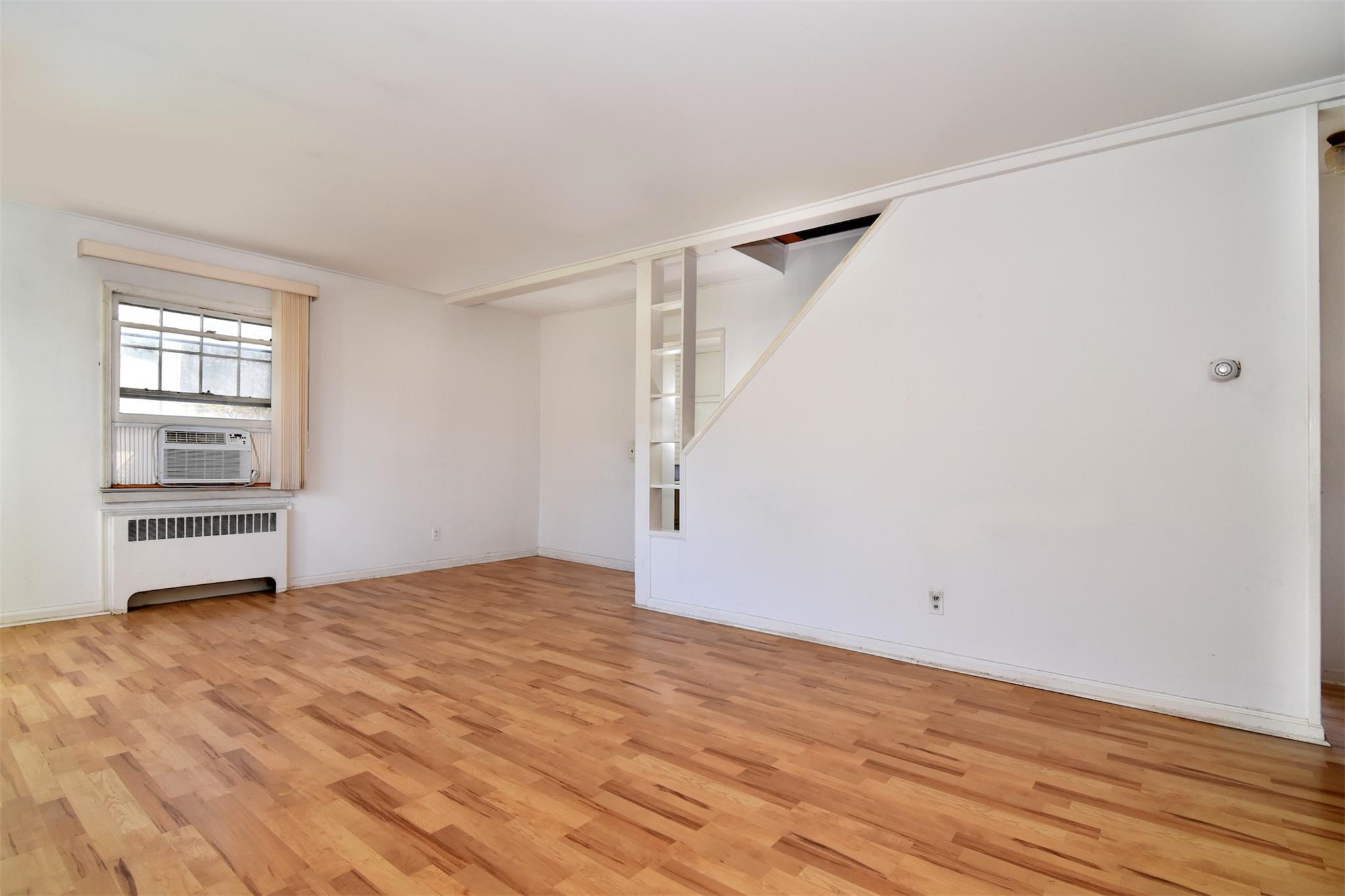 Single Family Amawalk Court  Westchester County, NY 10562, MLS-846681-7