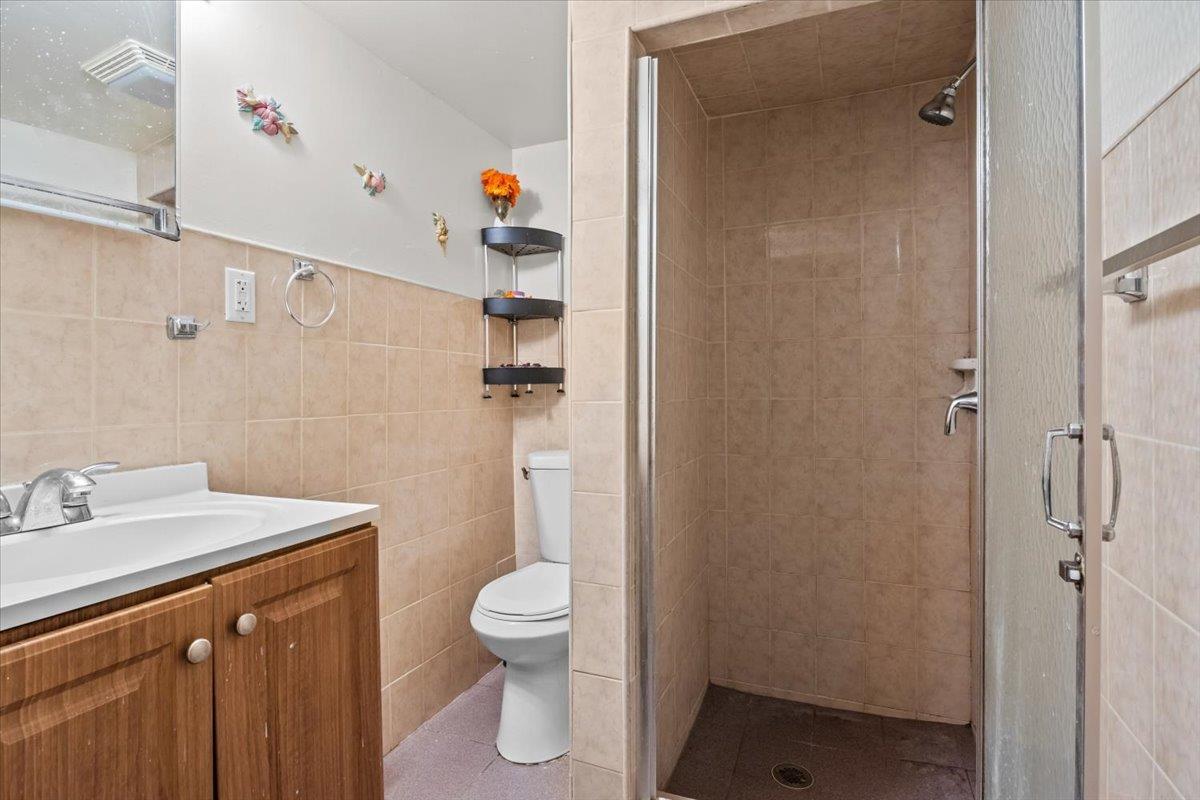 Single Family 95th  Brooklyn, NY 11236, MLS-846693-12