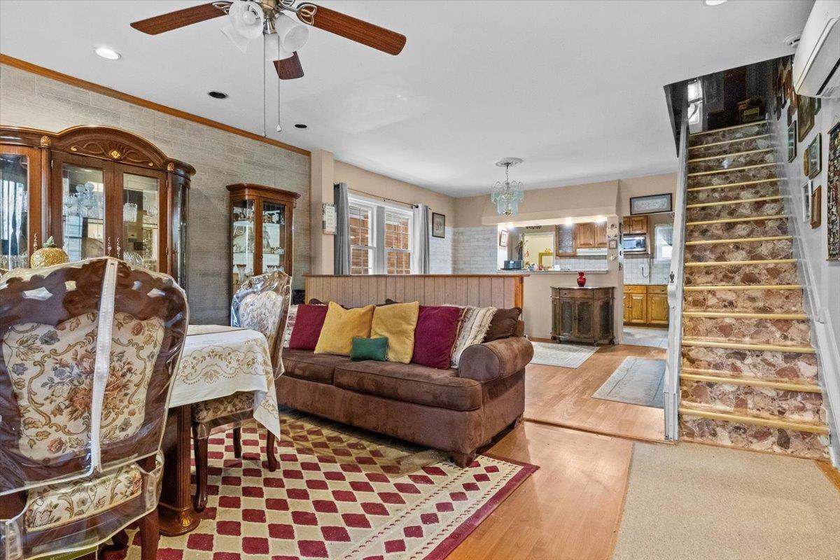 Single Family 95th  Brooklyn, NY 11236, MLS-846693-4