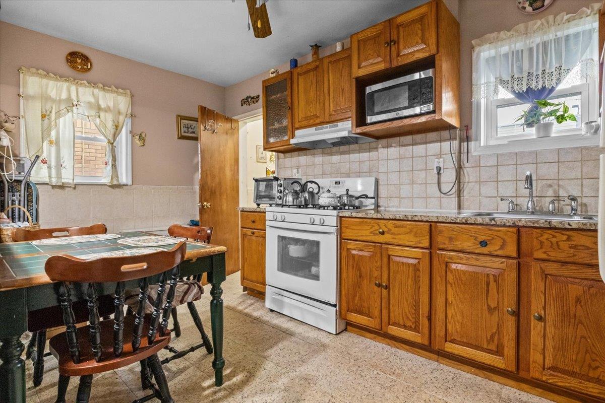 Single Family 95th  Brooklyn, NY 11236, MLS-846693-6