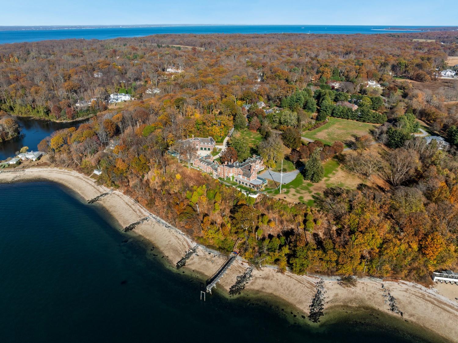 Single Family Fort Hill  Suffolk County, NY 11743, MLS-846697-4