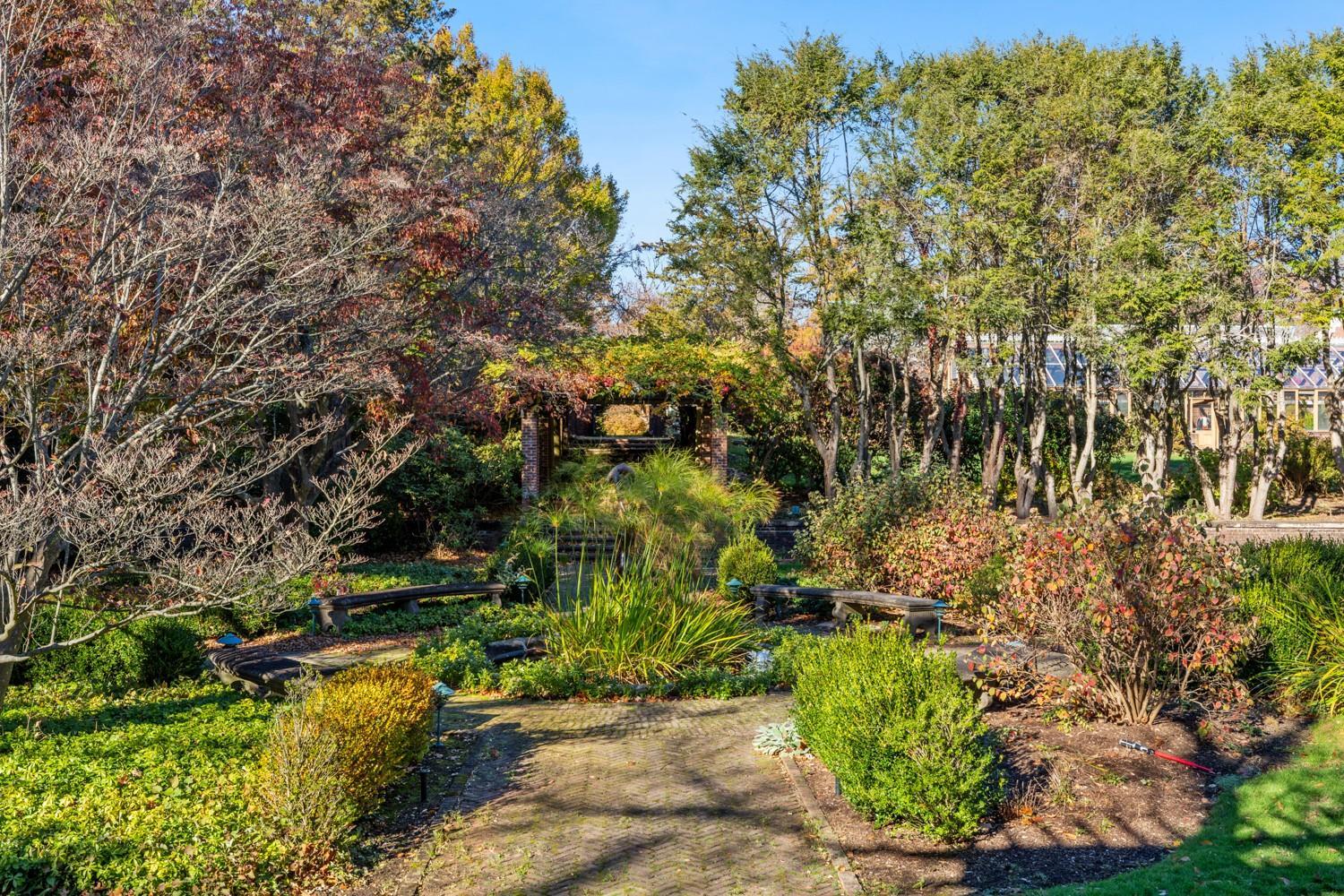 Single Family Fort Hill  Suffolk County, NY 11743, MLS-846697-46