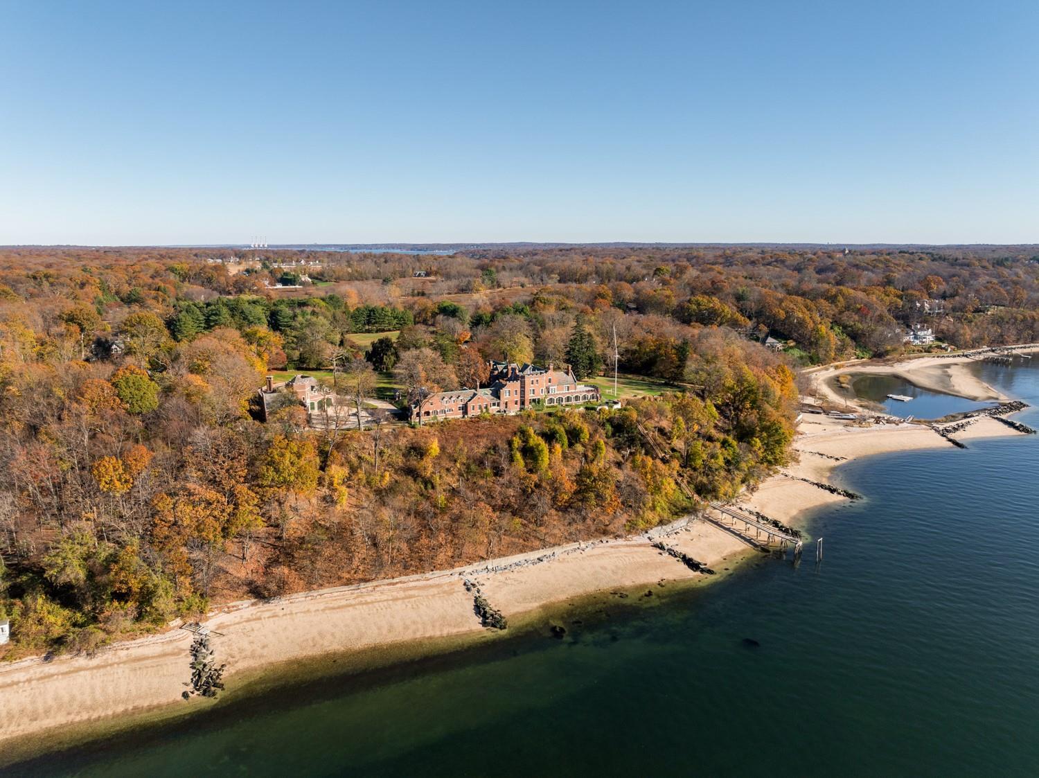 Single Family Fort Hill  Suffolk County, NY 11743, MLS-846697-5