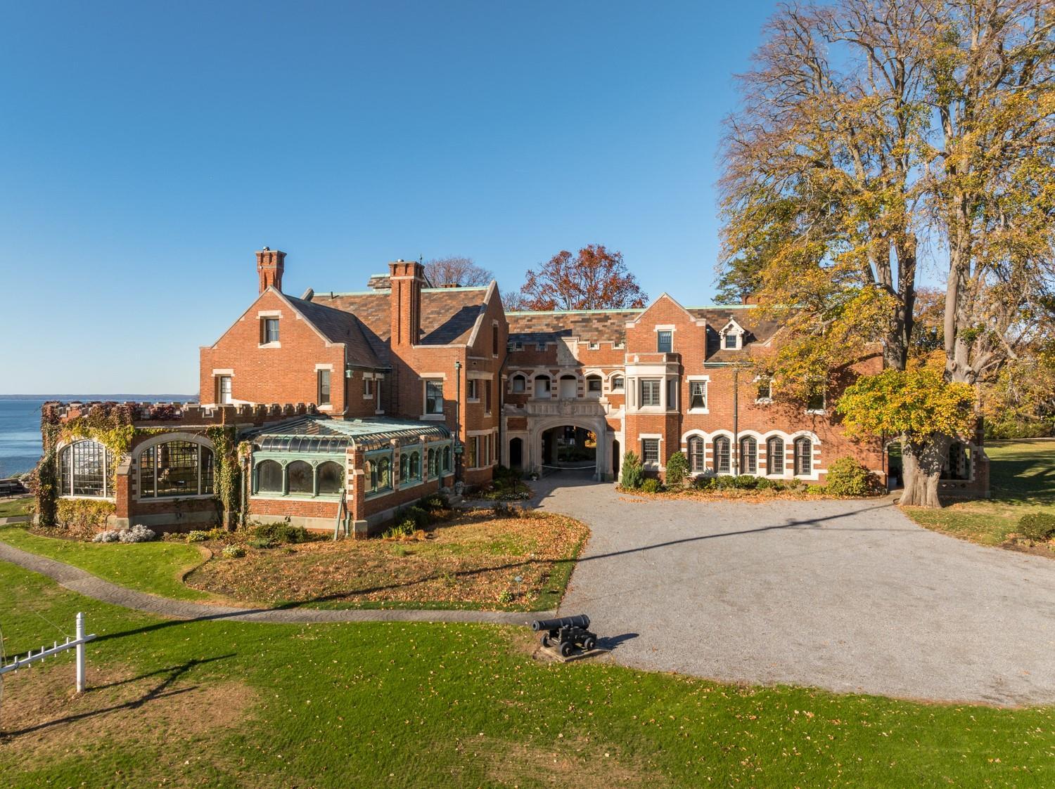 Single Family Fort Hill  Suffolk County, NY 11743, MLS-846697-6