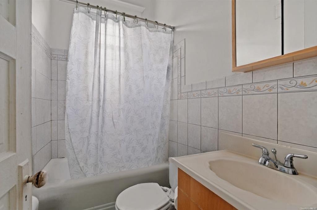 Single Family Tompkins Avenue  Westchester County, NY 10703, MLS-846708-11