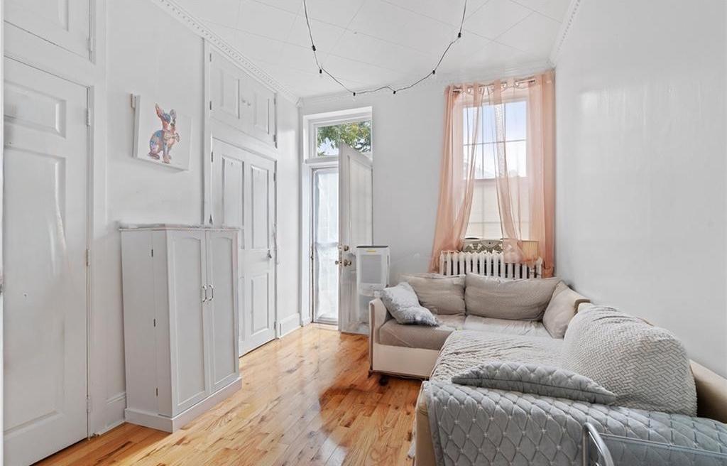 Single Family Tompkins Avenue  Westchester County, NY 10703, MLS-846708-19