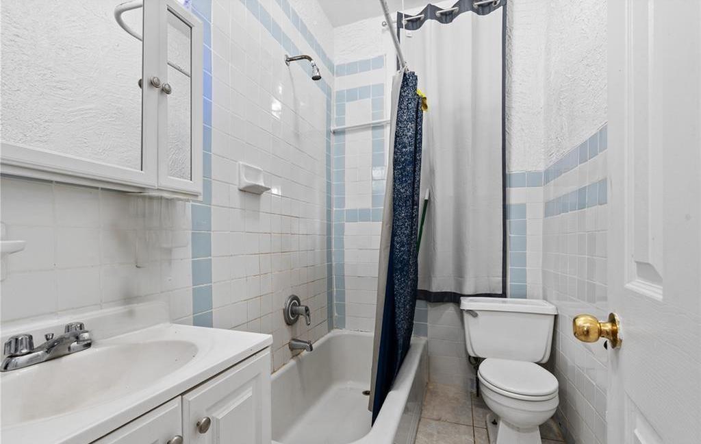 Single Family Tompkins Avenue  Westchester County, NY 10703, MLS-846708-23