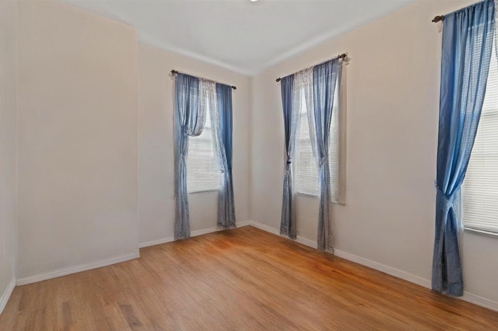 Single Family Tompkins Avenue  Westchester County, NY 10703, MLS-846708-3
