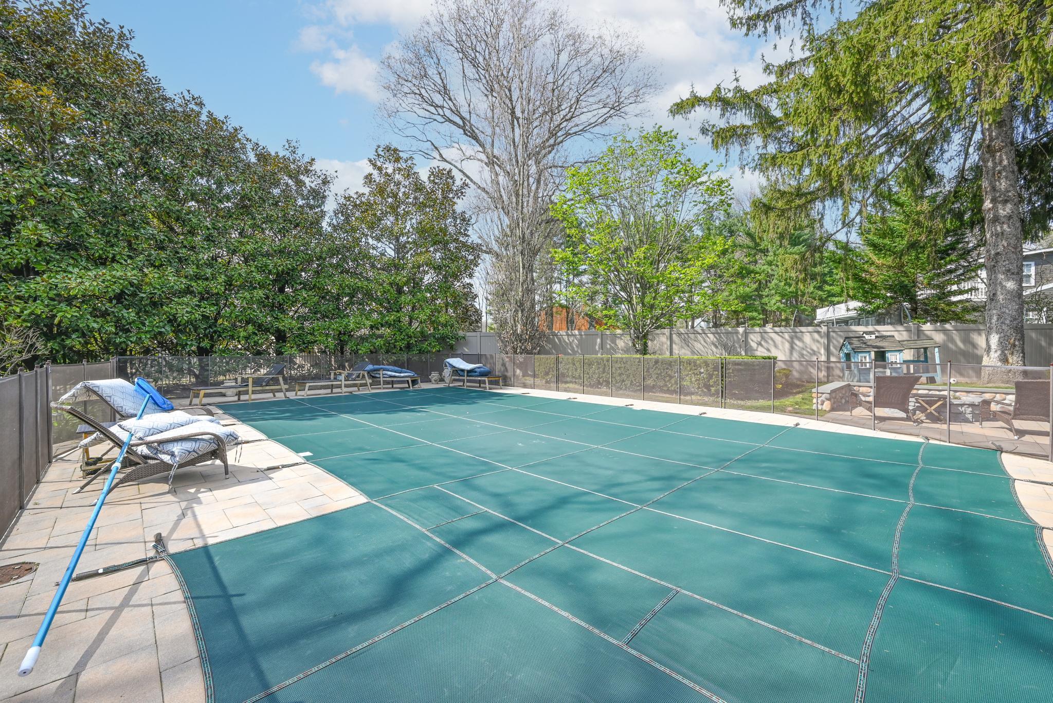 Single Family Deer Park  Suffolk County, NY 11746-5207, MLS-846726-29