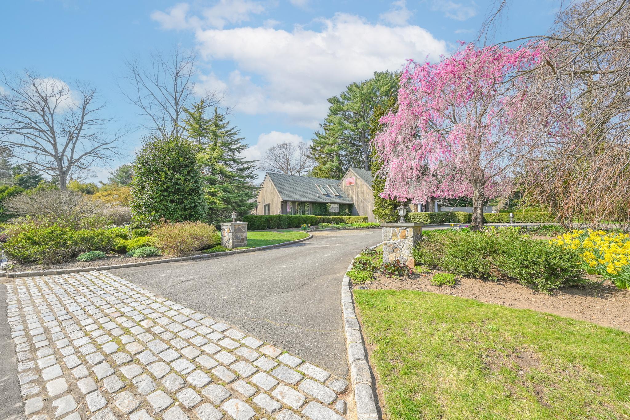 Single Family Deer Park  Suffolk County, NY 11746-5207, MLS-846726-37