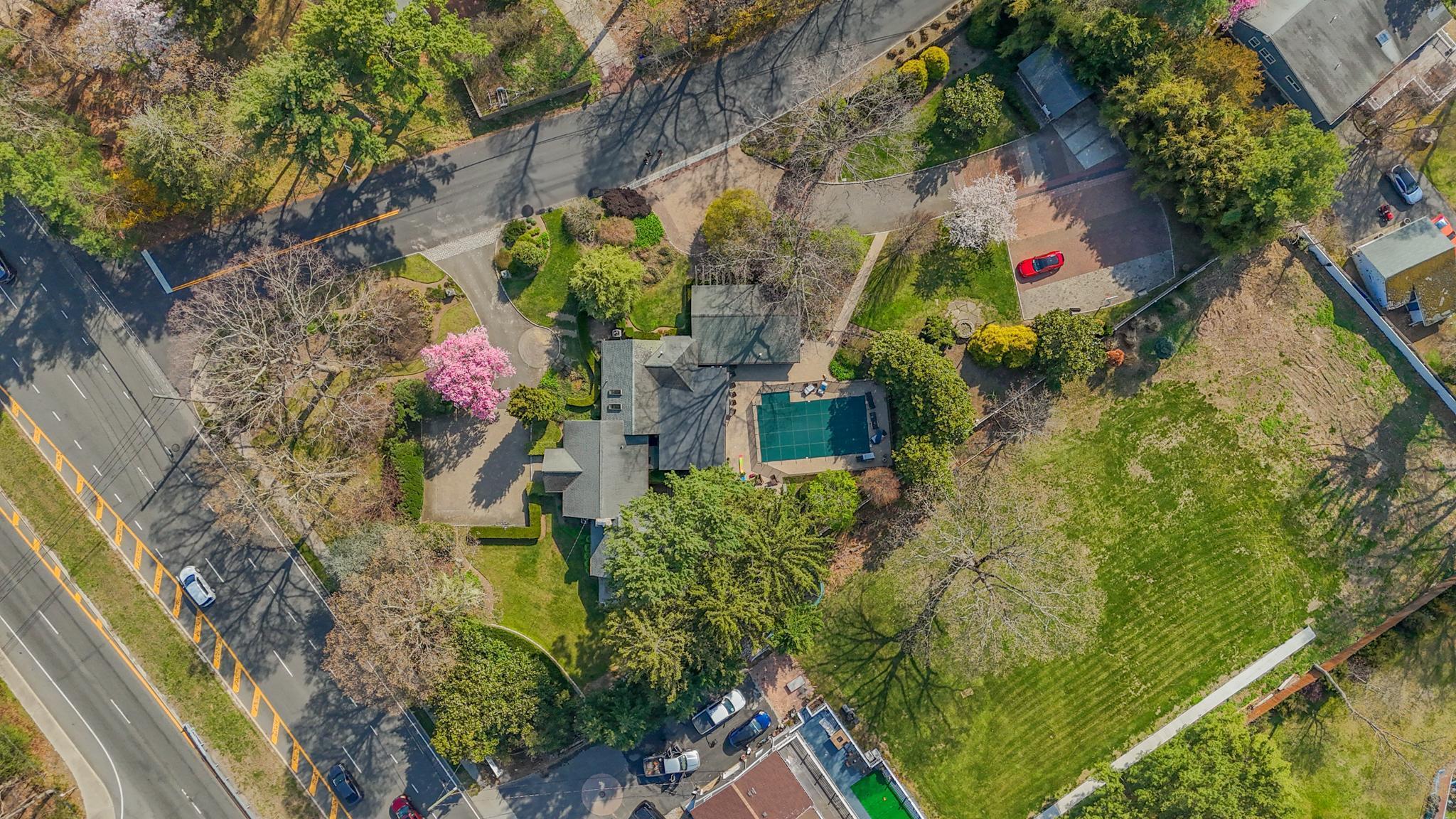 Single Family Deer Park  Suffolk County, NY 11746-5207, MLS-846726-38