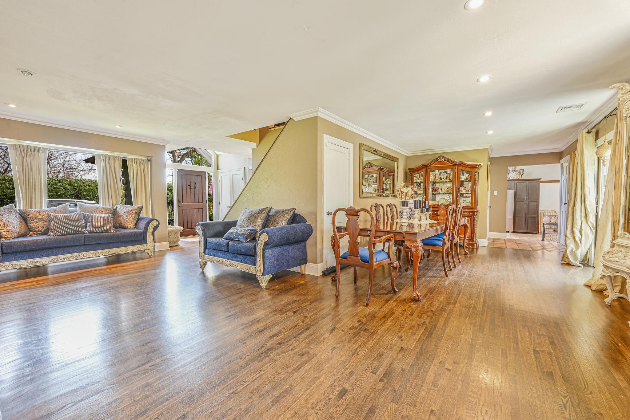 Single Family Deer Park  Suffolk County, NY 11746-5207, MLS-846726-5