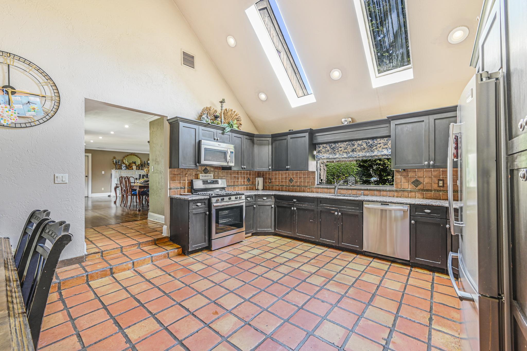Single Family Deer Park  Suffolk County, NY 11746-5207, MLS-846726-7