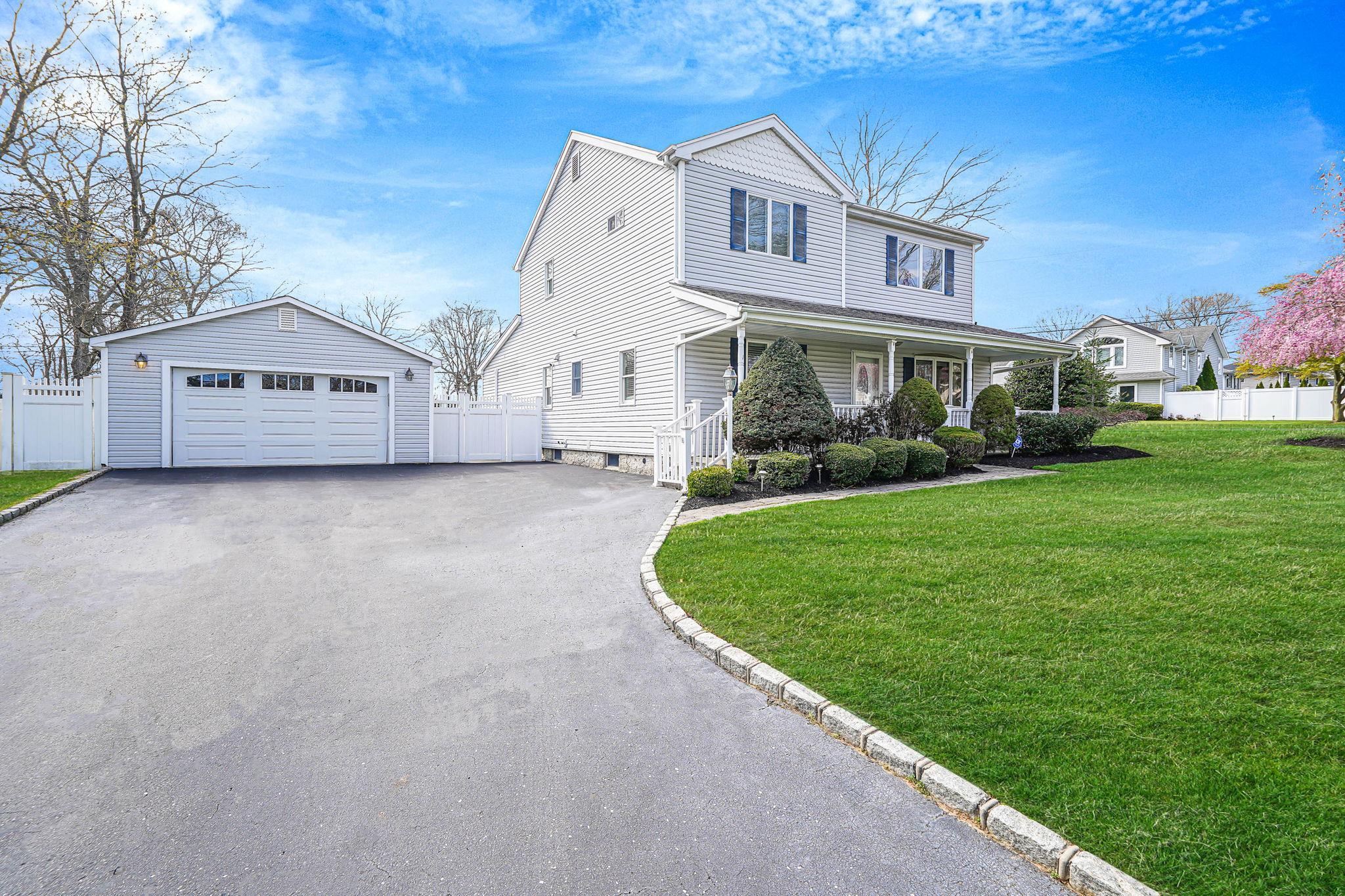 Single Family Orienta  Suffolk County, NY 11755, MLS-846758-2