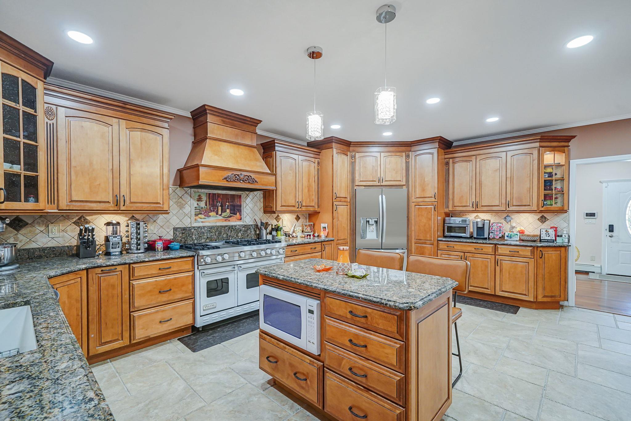 Single Family Orienta  Suffolk County, NY 11755, MLS-846758-6