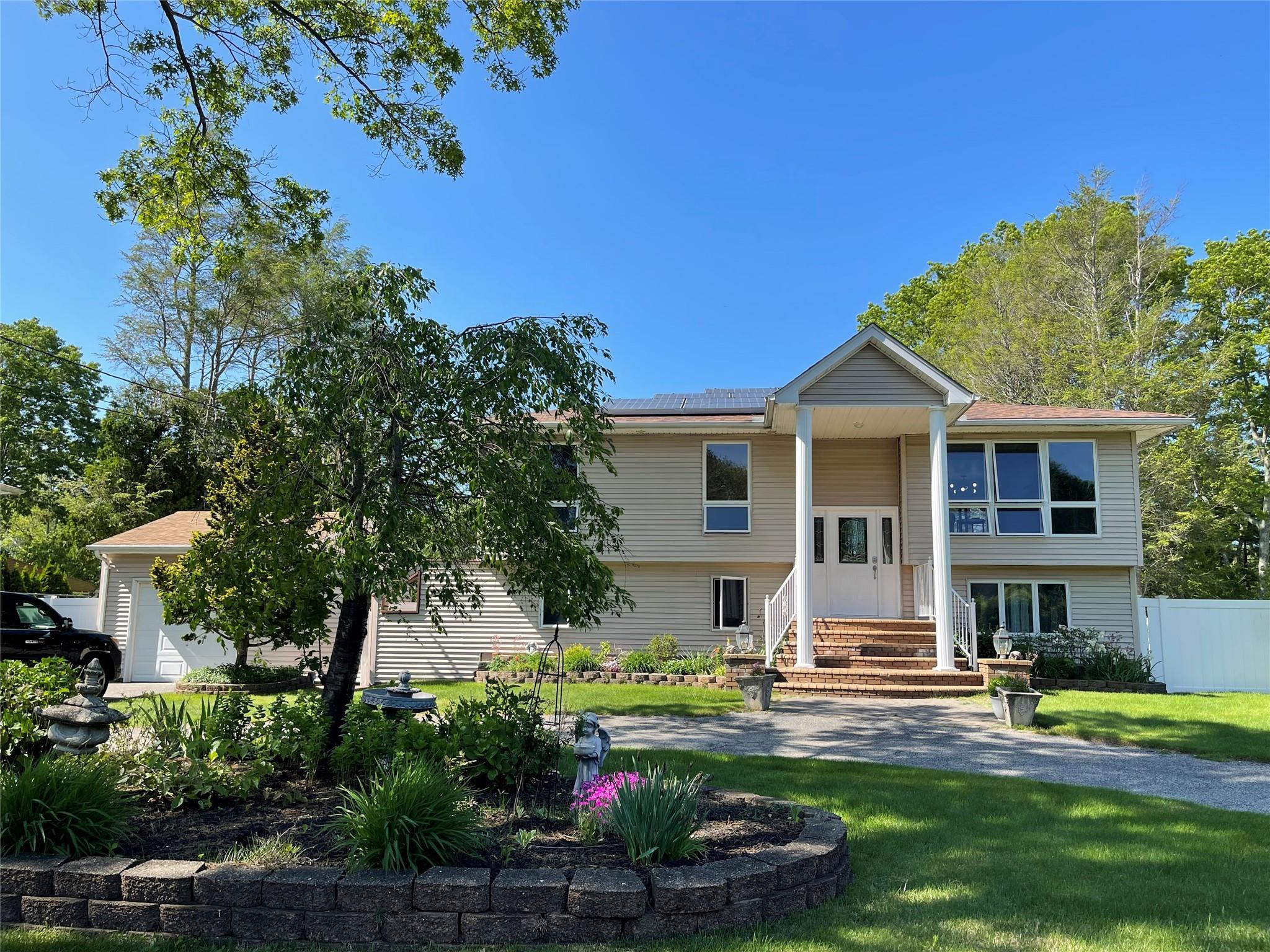 Single Family Fulton  Suffolk County, NY 11725, MLS-846762-2