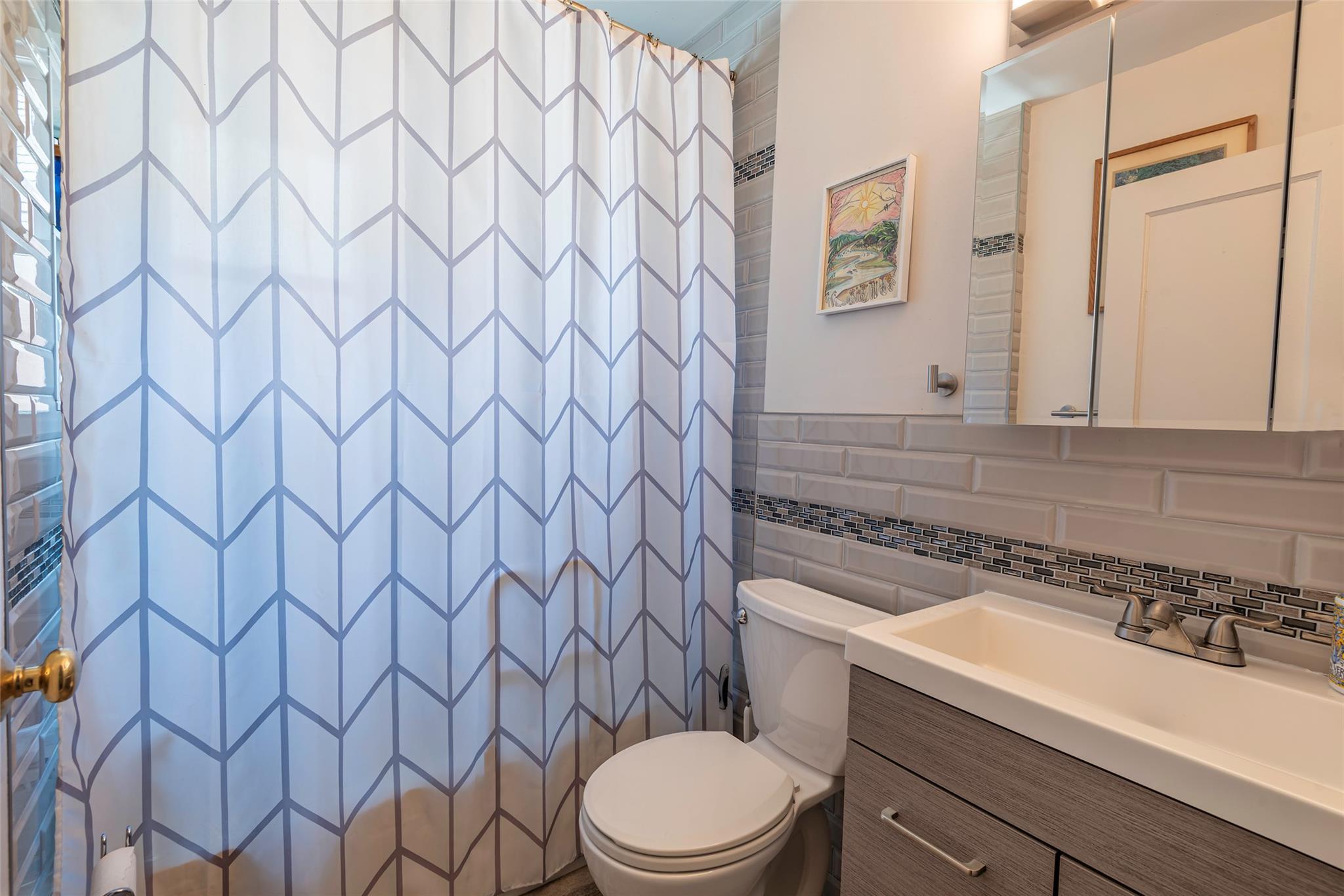 Single Family 87  Queens, NY 11426, MLS-846767-13