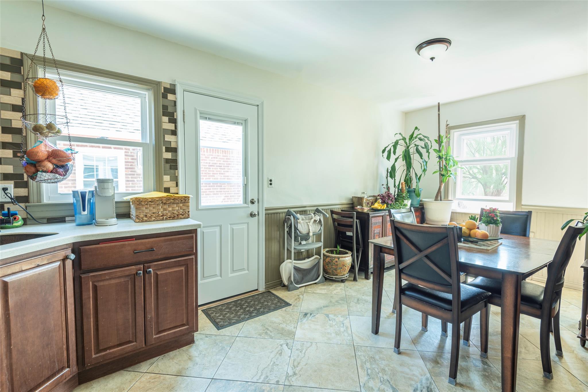 Single Family 87  Queens, NY 11426, MLS-846767-7