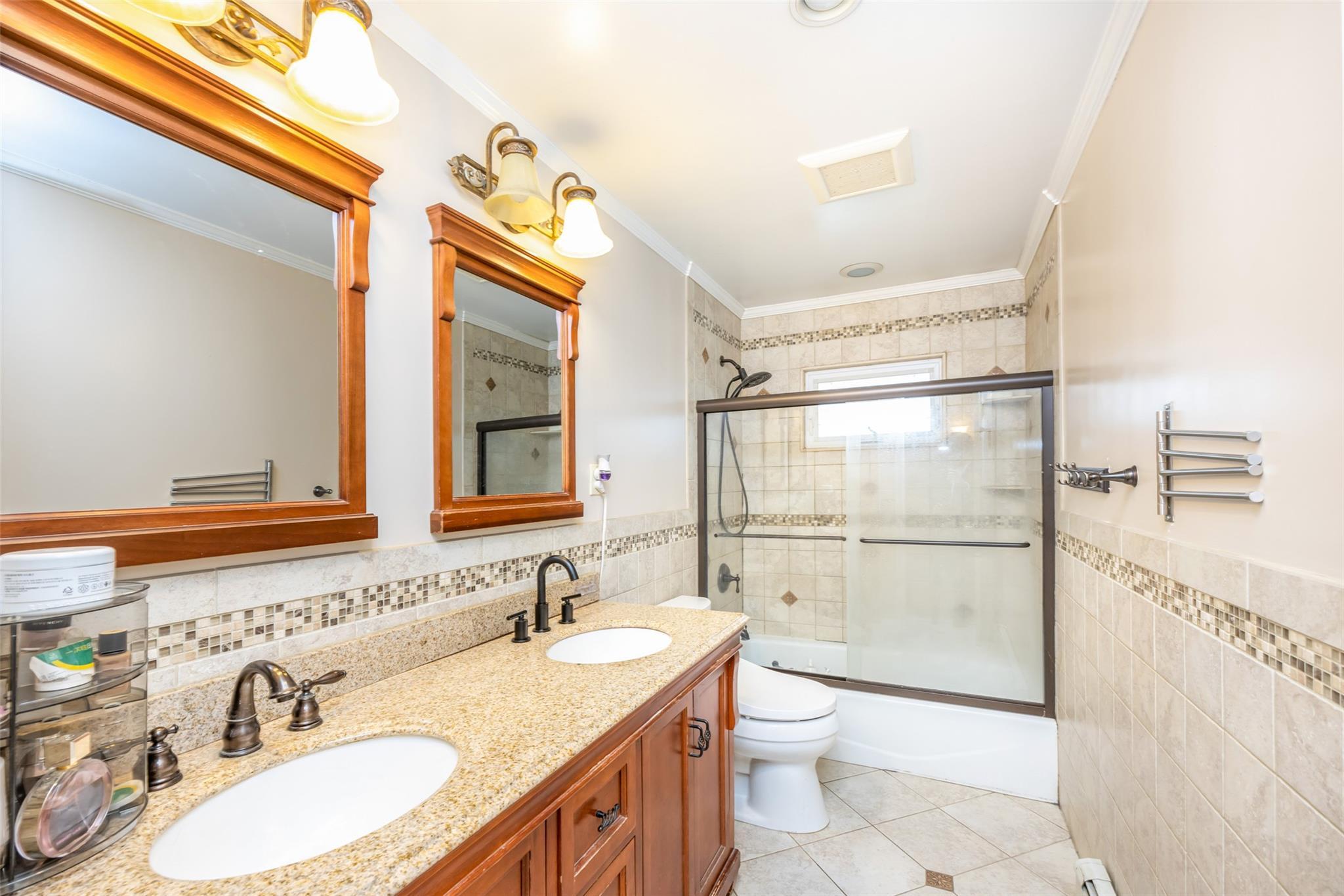 Single Family Gates  Nassau County, NY 11803, MLS-846768-11