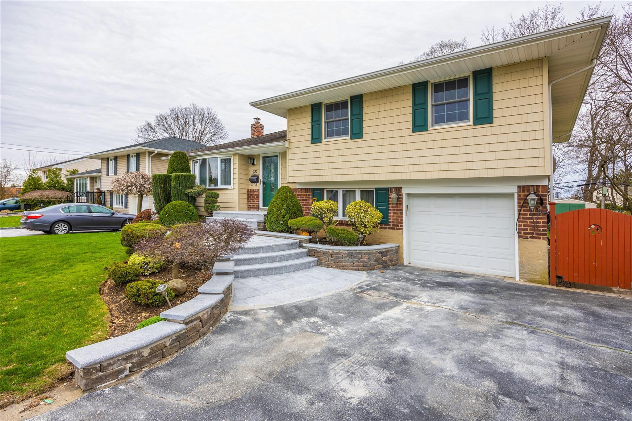 Single Family Gates  Nassau County, NY 11803, MLS-846768-4