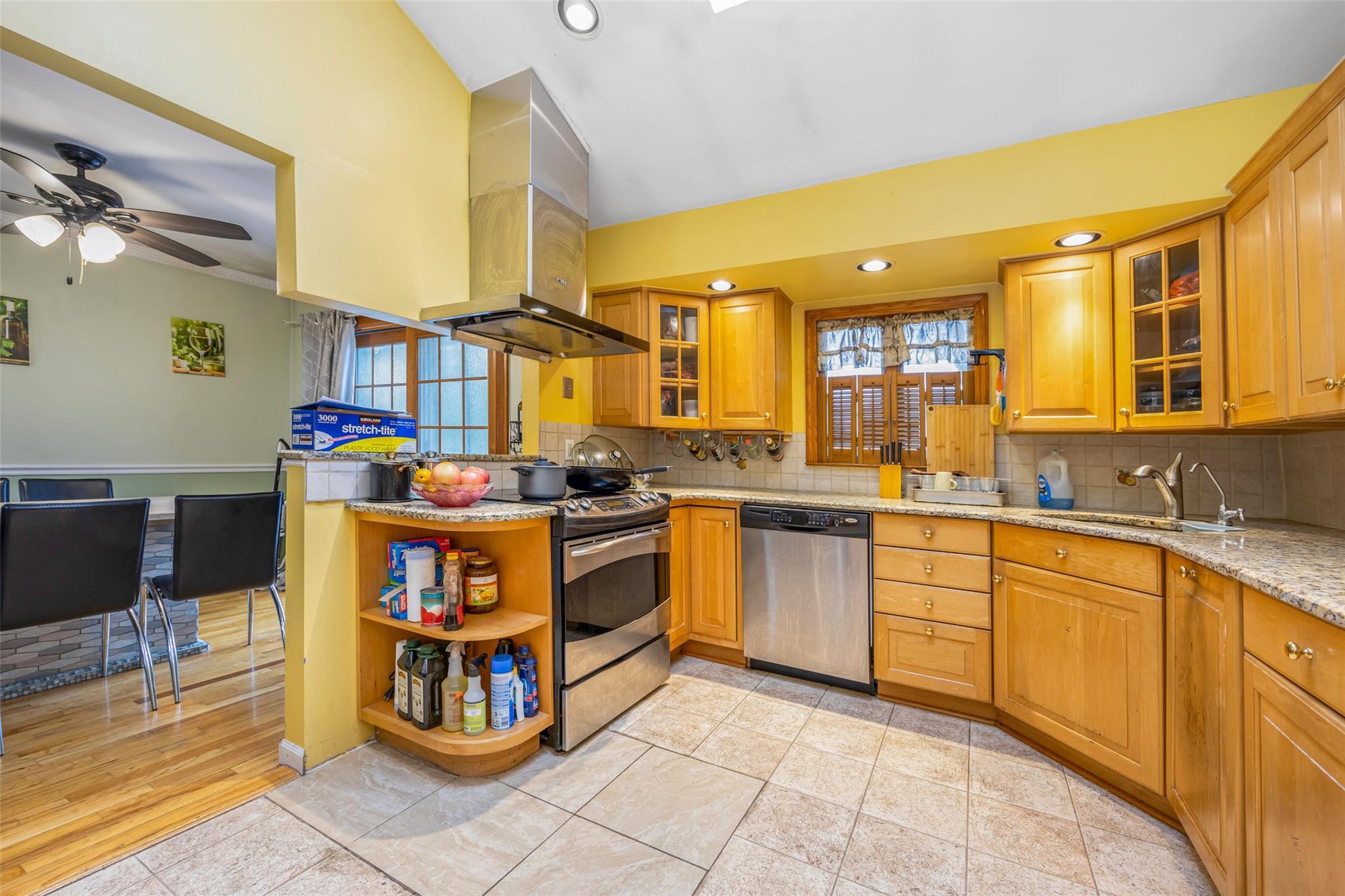 Single Family Gates  Nassau County, NY 11803, MLS-846768-8