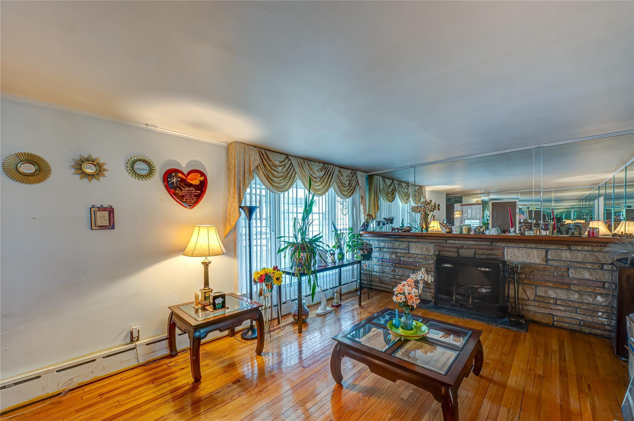Single Family Ave  Nassau County, NY 11520, MLS-846786-2