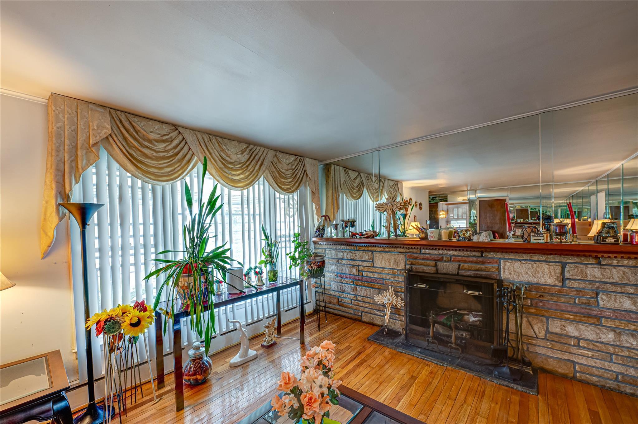 Single Family Ave  Nassau County, NY 11520, MLS-846786-3