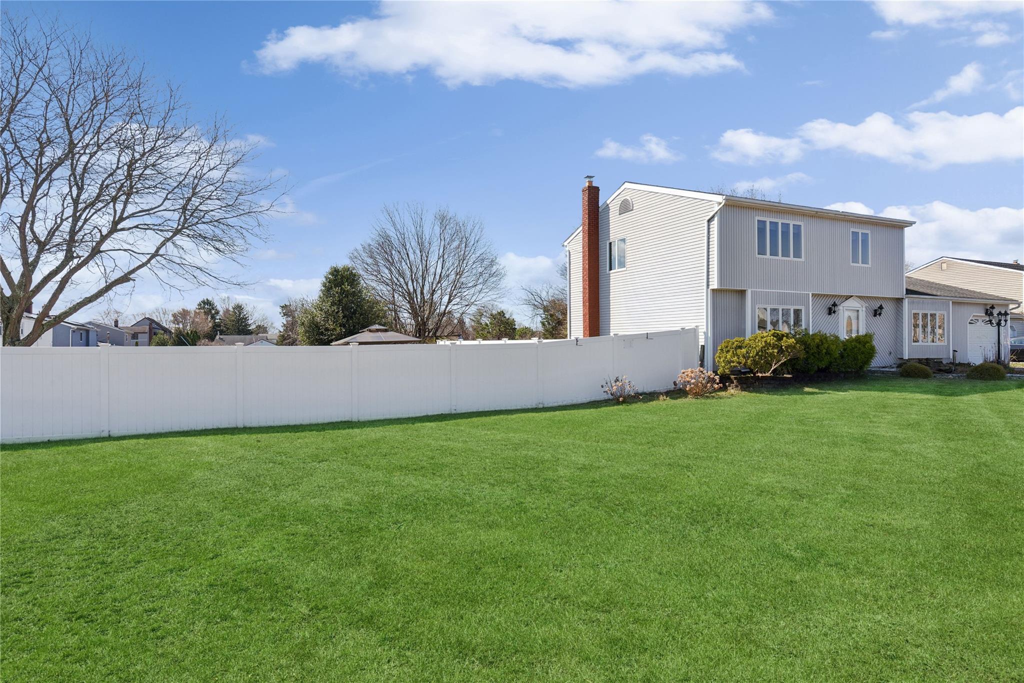 Single Family Sprat  Suffolk County, NY 11763, MLS-846812-30