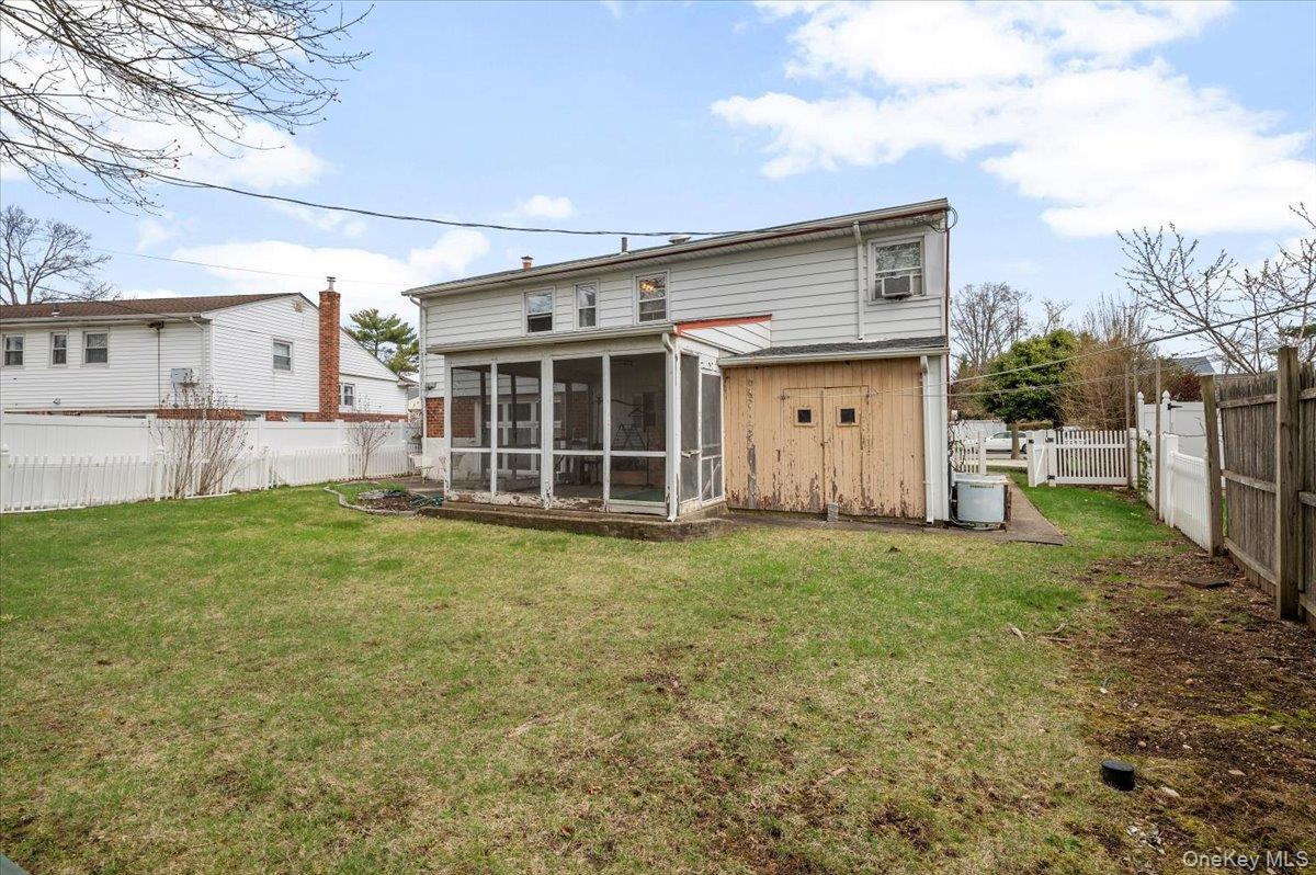 Single Family Hilary  Nassau County, NY 11590, MLS-846816-22