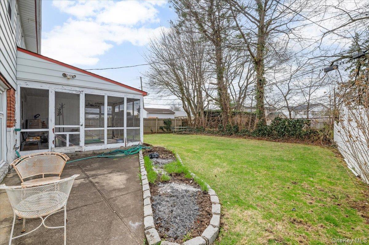 Single Family Hilary  Nassau County, NY 11590, MLS-846816-24